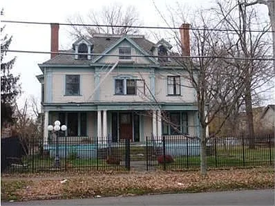 182-186 Washington St NW photo 1