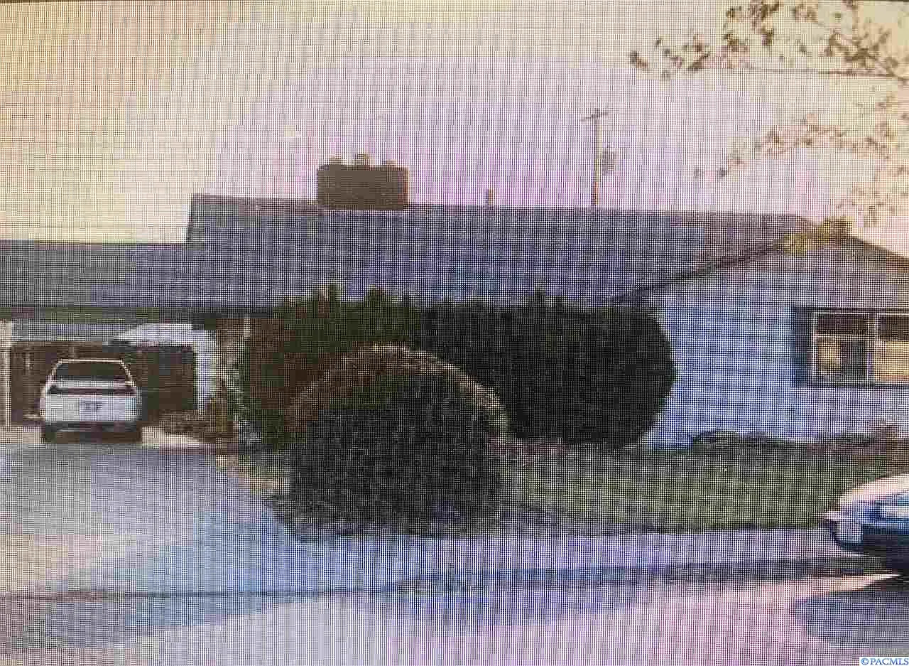 1708 W Cartmell St photo 1