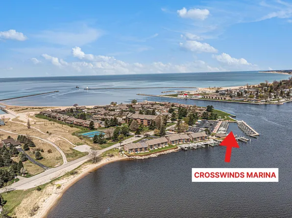 98 Harbor Dr #27, Ludington, MI 49431