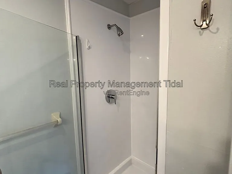 639 Biltmore Dr — Photo 28