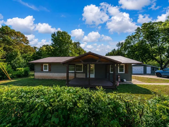 125 N Birch St, Salem, AR 72576