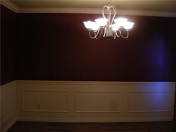 3rd image of 609 Eagle Dr