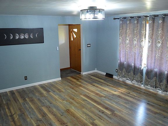 5th image of 1207 Margaret Rd