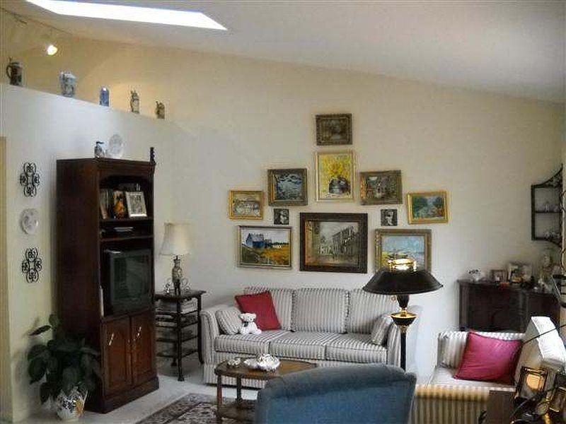 5th image of 50 LOUDONWOOD EAST Drive