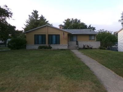 1864 Middlebury Rd, Freeport, IL, 61032