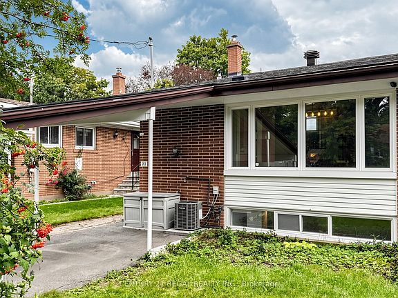 2nd image of 77 Billington Cres