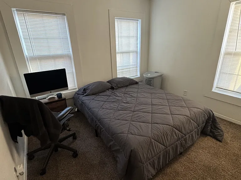 1381 Sunset Dr — Photo 18