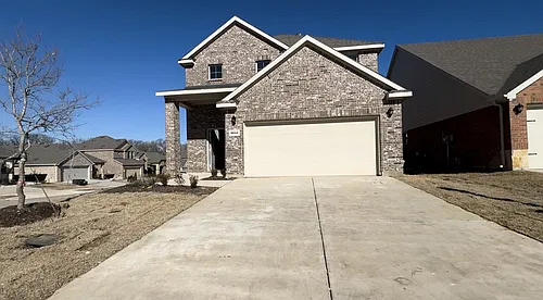 3941 Oak Creek Cir Photo 1