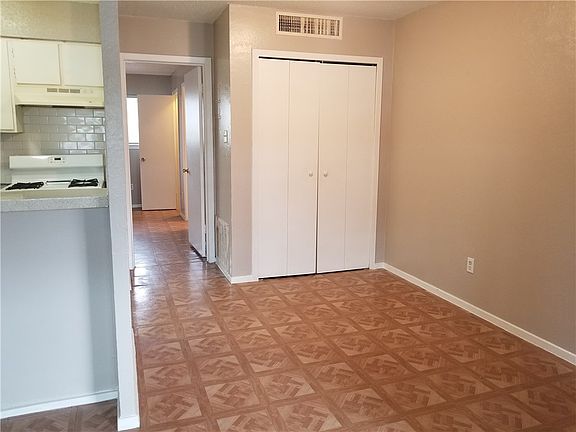 3rd image of 5213 Tahoe Trl APT D