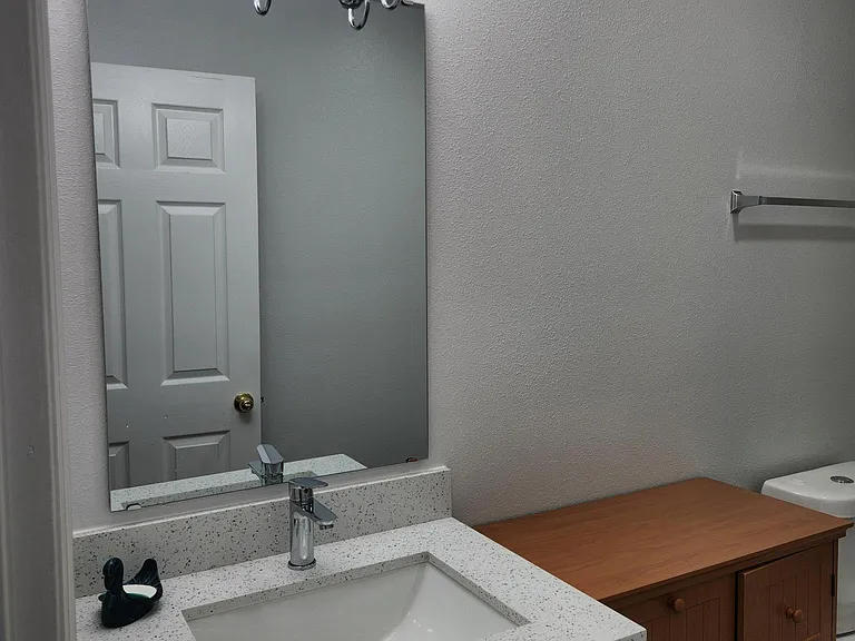 1174 Platte Ln N — Photo 32