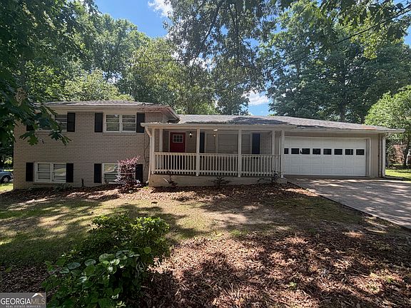 2nd image of 3964 Summit Dr