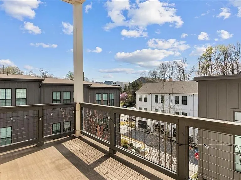 900 Brees Ct — Photo 16