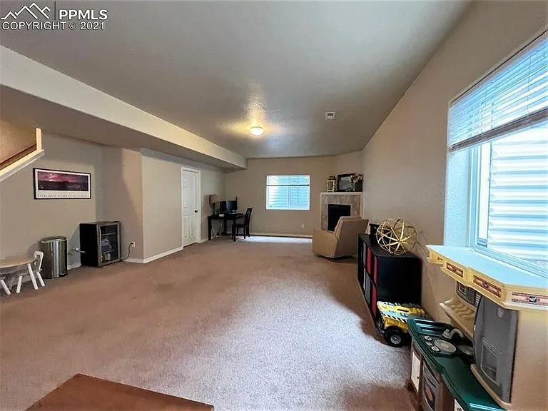2373 Spring Blossom Dr — Photo 21