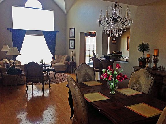 Dining Room & Family Room