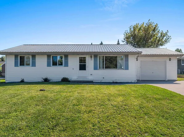 120 Baake St, Hortonville, WI 54944