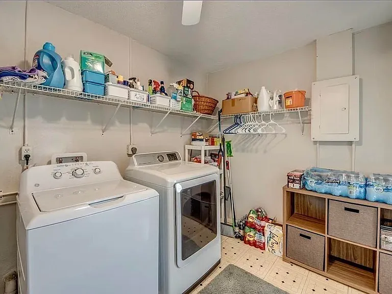 4425 SE 13th Ave — Photo 6