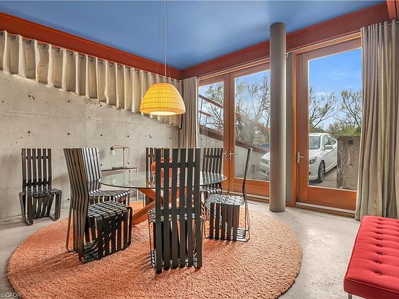 4th image of 7 Cobourg St