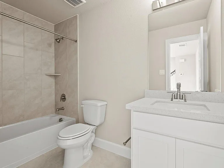3206 La Rambla Dr — Photo 6