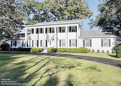 2nd image of 3069 Carlow Cir