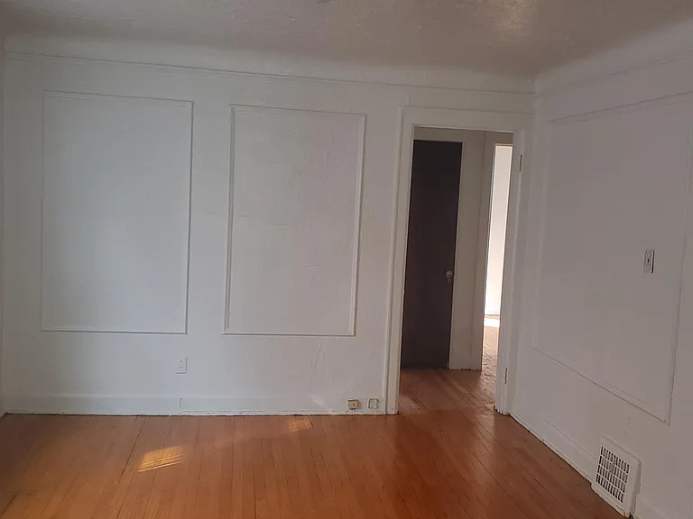 8544 Cloverlawn Ave — Photo 18