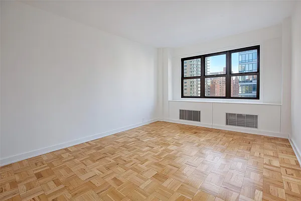 Sold by Douglas Elliman | media 14