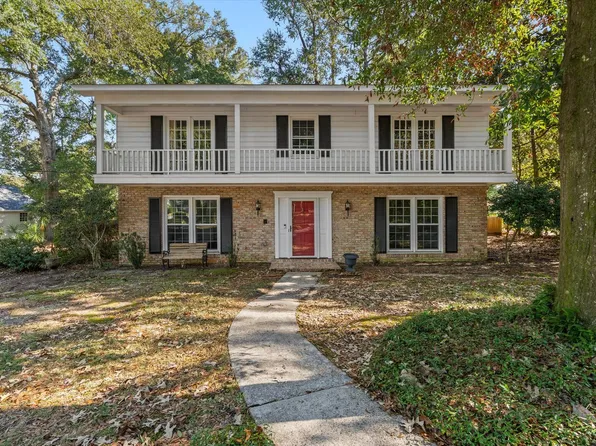 745 Westmoreland Dr E, Mobile, AL 36609