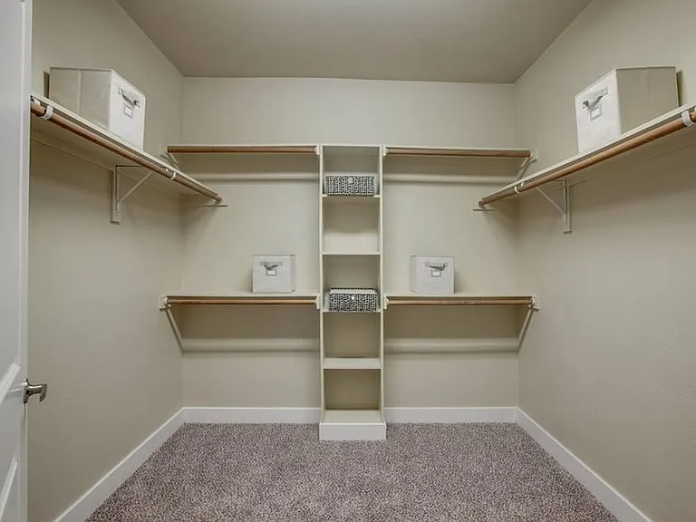Dallas, TX Apartment Homes — Photo 9