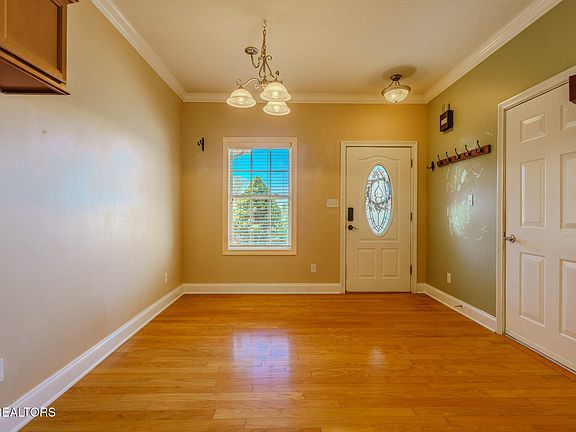 4th image of 7318 English Park Way