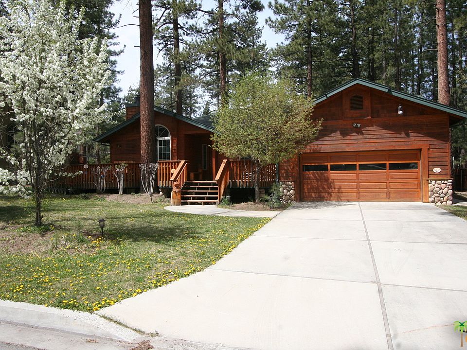 1st image of 230 Crater Lake Rd