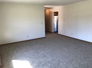 1482 E Easton Rd, Creston, OH 44217