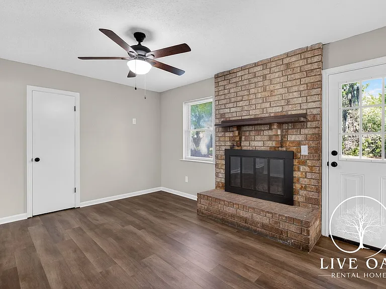 623 Georgia Ave — Photo 13