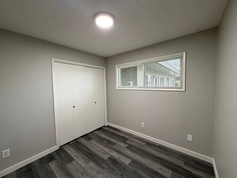 P117 - Gardenside Apartments — Photo 8
