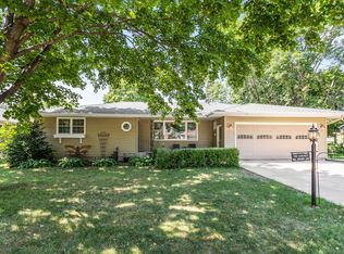 402 Lincoln Ave N, New Prague, MN 56071