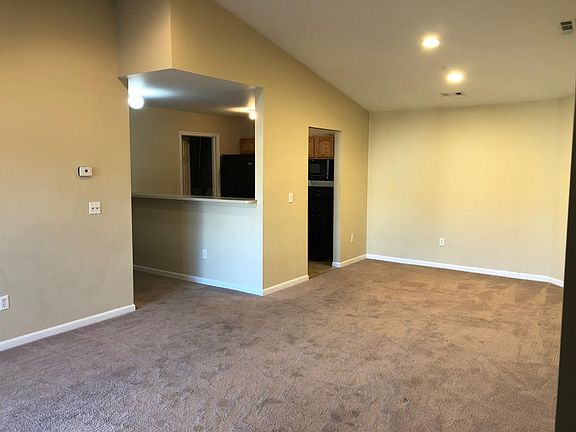3rd image of 17118 Higdon Dr #24