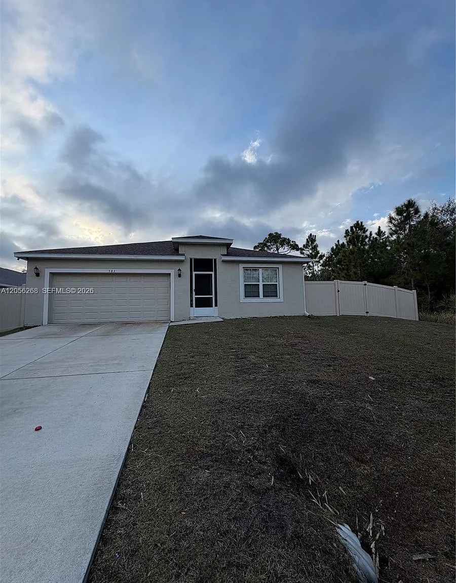 Port Malabar Unit 31 — Photo 1