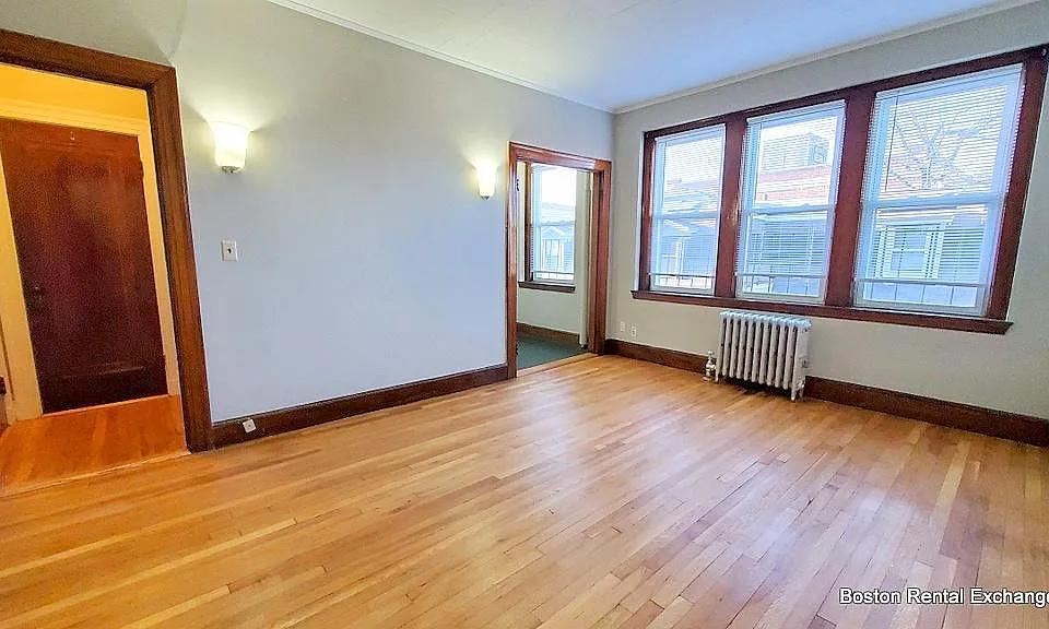 123 Orchard St #34