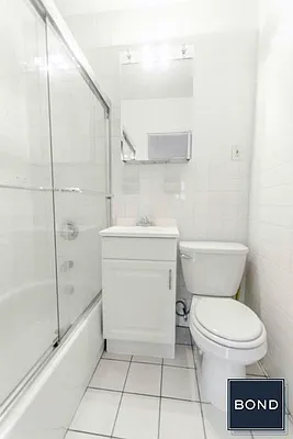 Rented by Bond New York | media 7