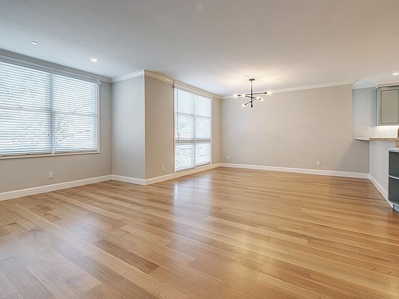 4th image of 1549 Lombard St APT 1