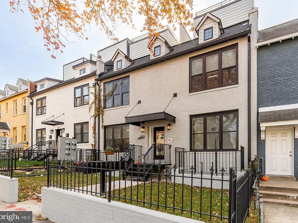 1st image of 1105 Queen St NE APT 1