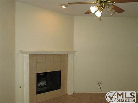 3rd image of 2935 Prairie Oak Blvd