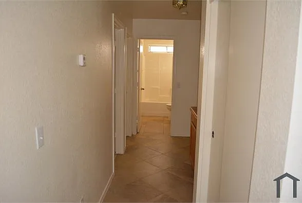 1506 E Irwin Ave — Photo 3
