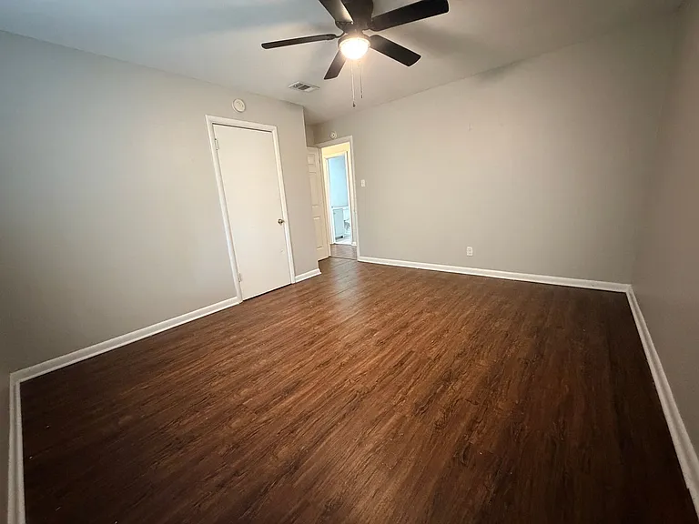 205-207 W J Avenue — Photo 7