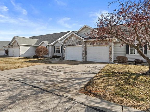3rd image of 3024 Edmonton Drive