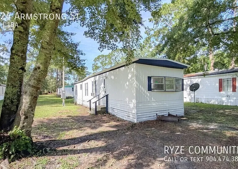 3524 Armstrong St — Photo 1