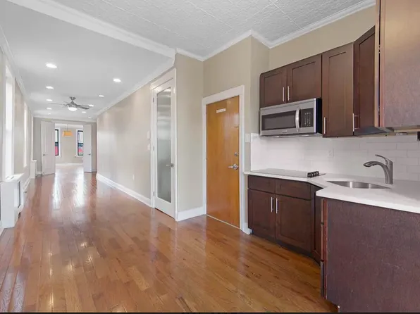 576 Seneca Avenue image 2 of 8