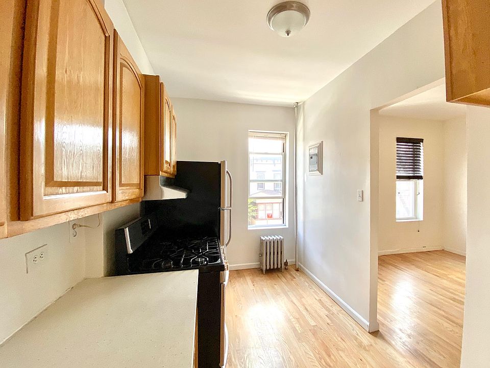 1st image of 30-70 32nd St #8