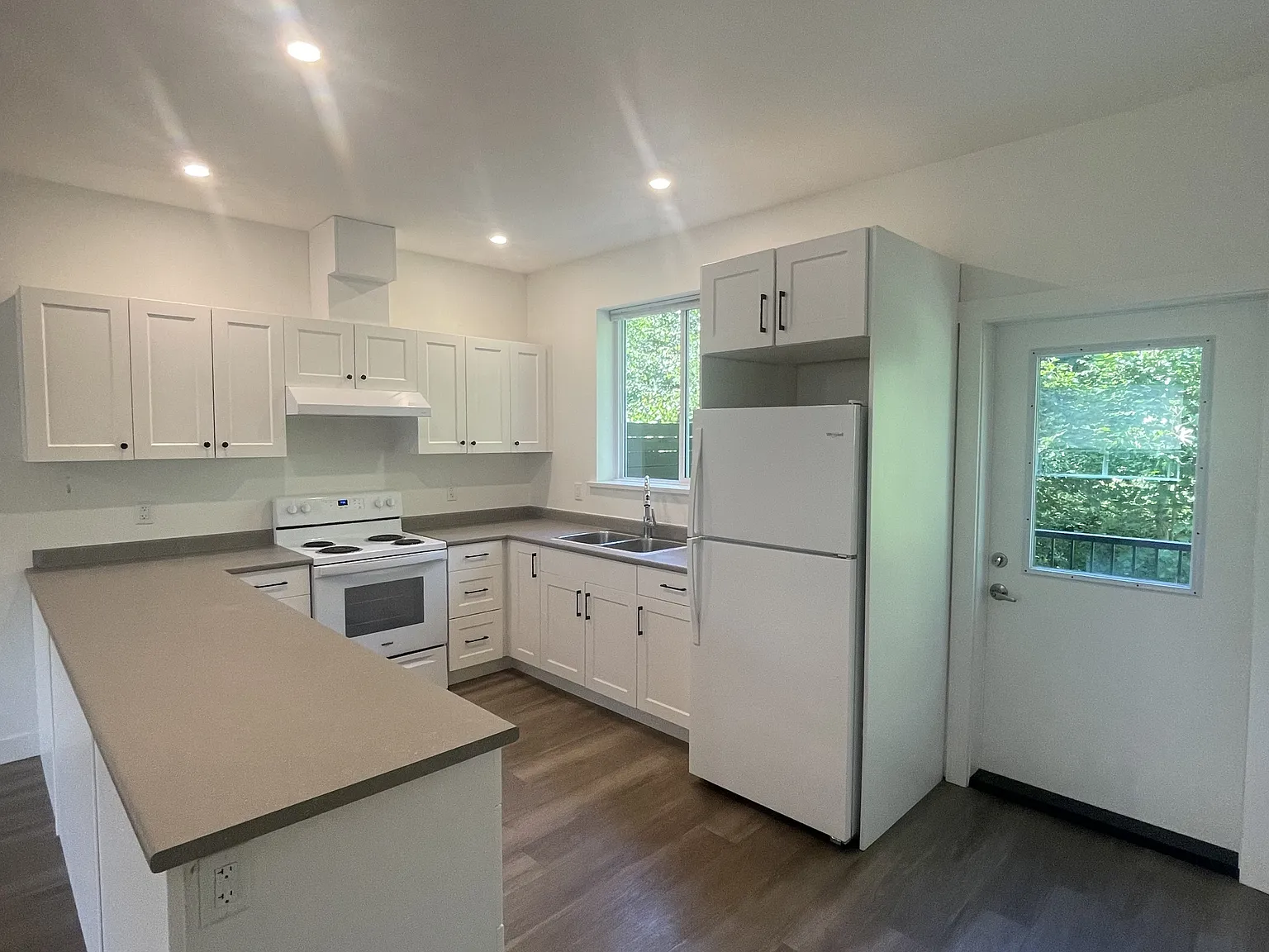 3 bed, 2.0 bath, 1500 sqft, $2,495 — Photo 1