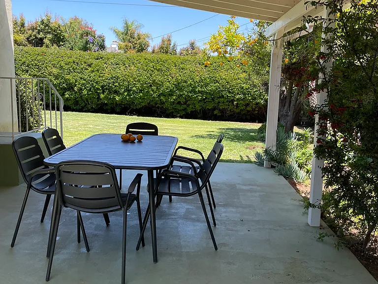 Aragon Dr — Photo 18