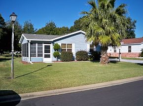2nd image of 736 Vista Pl