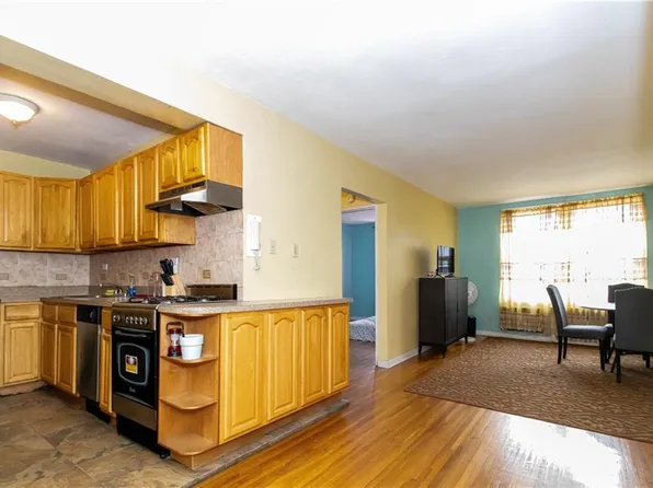 720 East 31st Street image 6 of 17